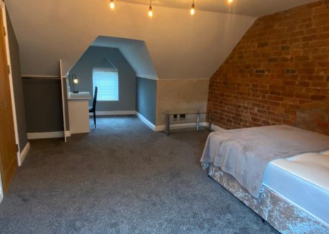 Third En-Suite Bedroom in property rental Hull